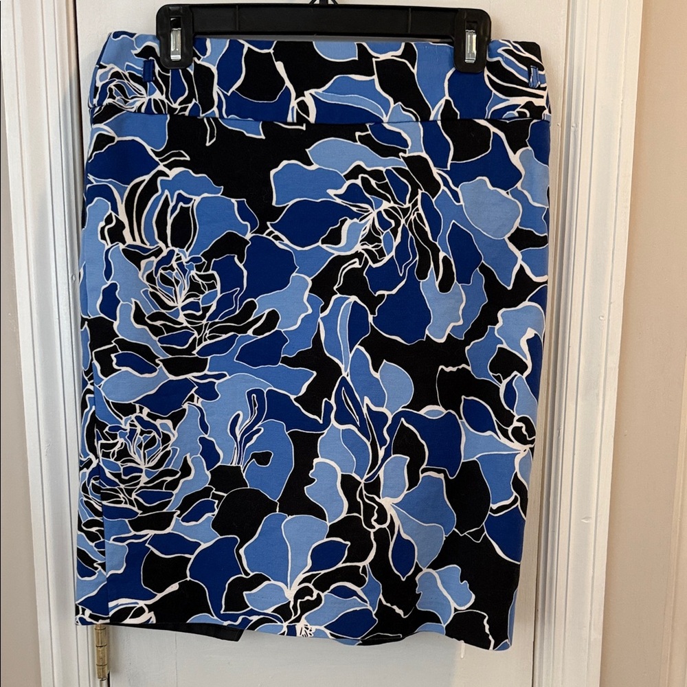 Liz Claiborne Blue and Black Floral Skirt